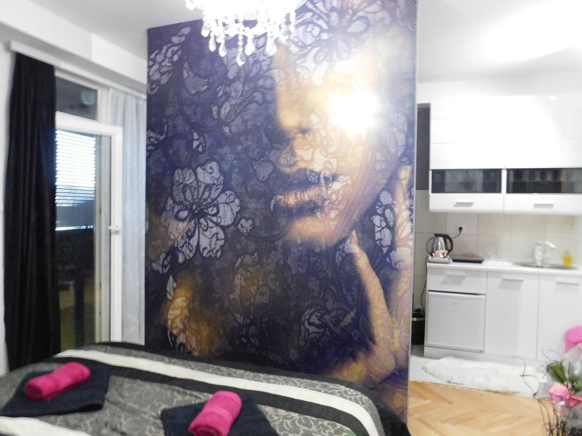 Velvet Lux Apartment Nis Exterior photo
